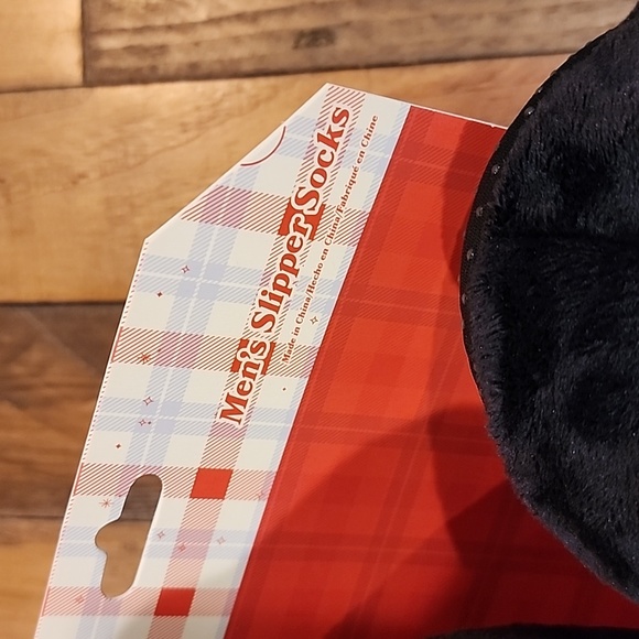 Disney Retro 100 Men's Mickey Mouse Slippers - Picture 9 of 9